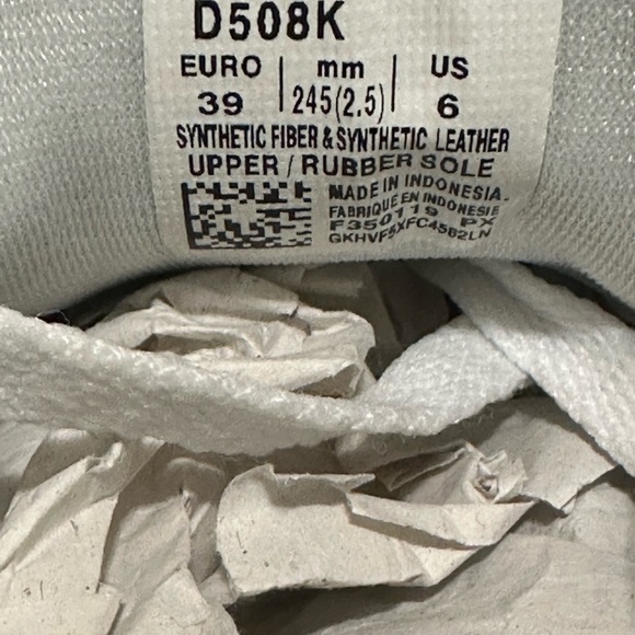 Onitsuka Tiger by Asics White and Black Casual Shoes - Picture 10 of 14